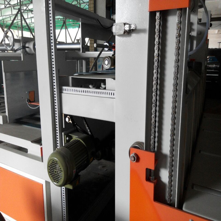 半自动粘箱机(马达)6