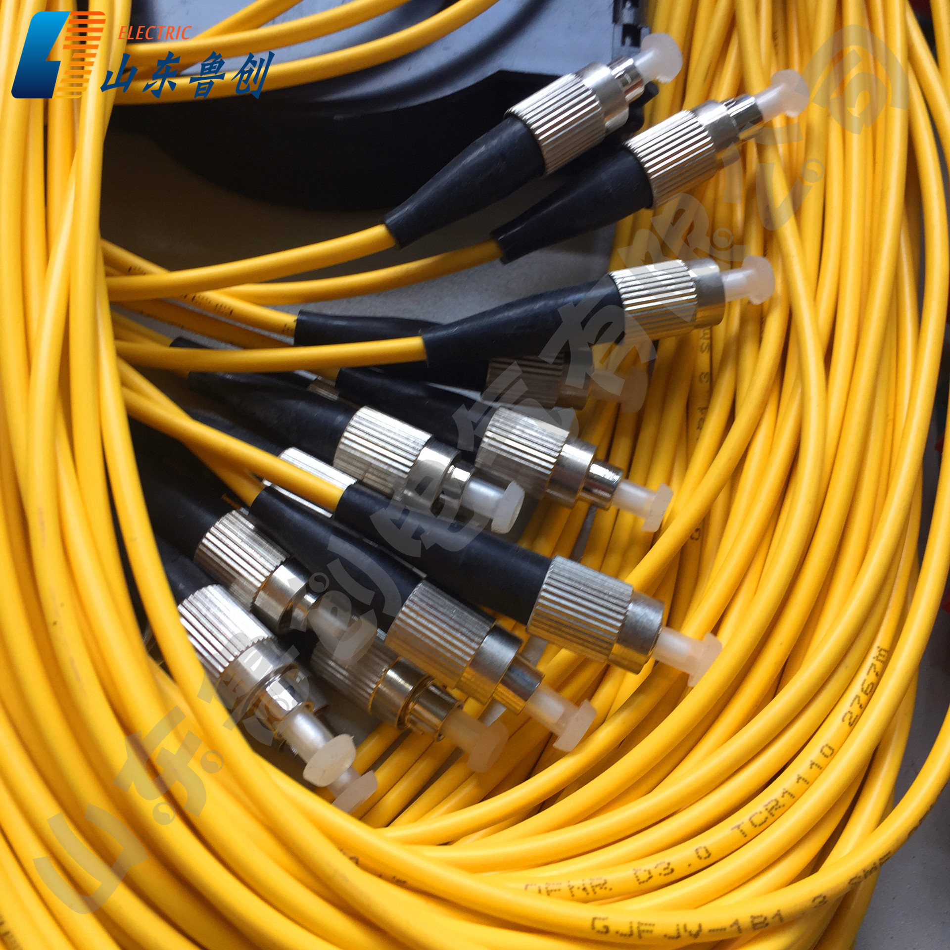 厂家生产单多模尾纤连接光缆收发器使用国标产品可按型号定做