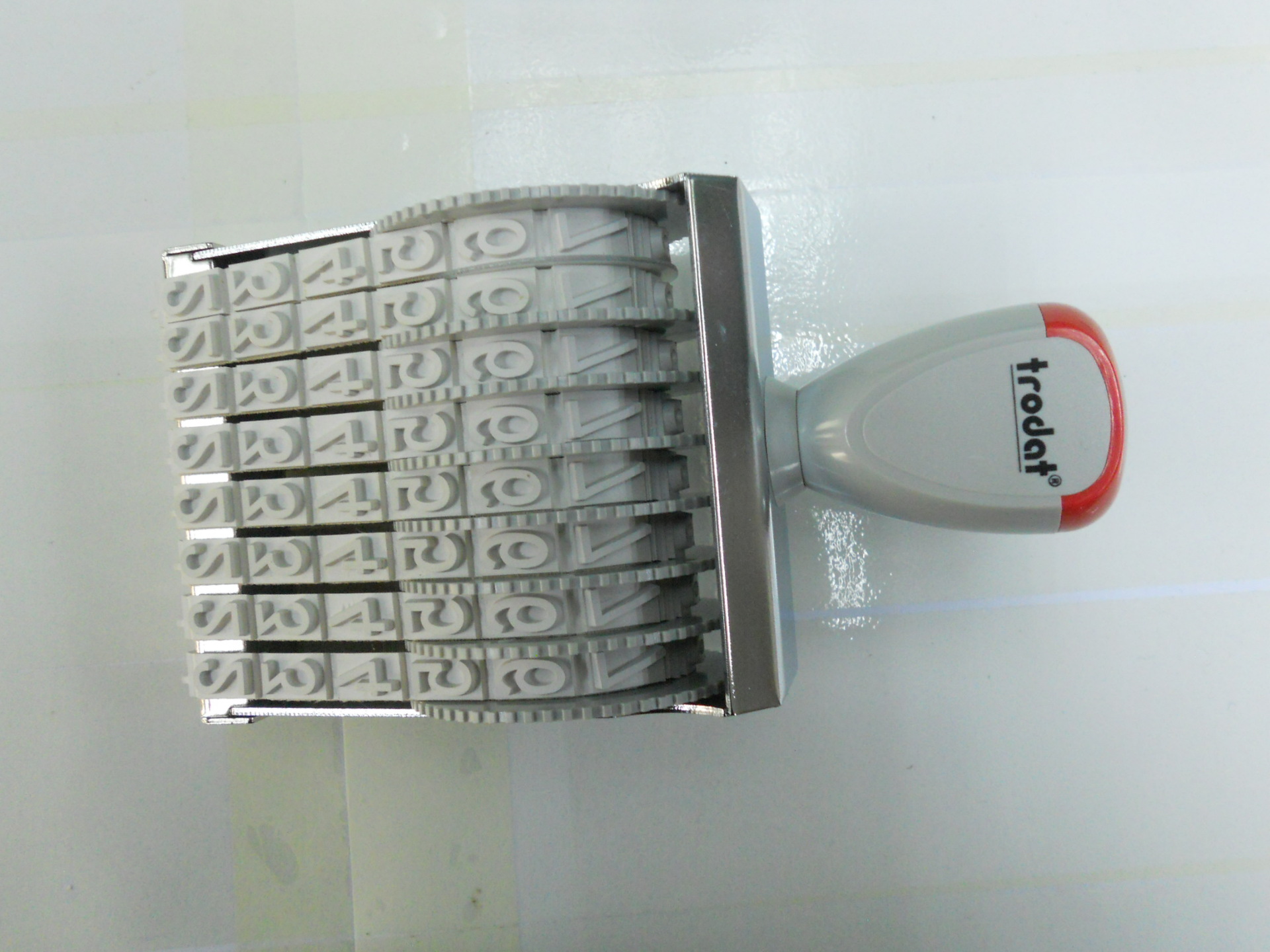 ��Ʒ׿��15128ӡ�� �ָ�12MM 8λ����ӡ�� Trodat �ɵ������� 