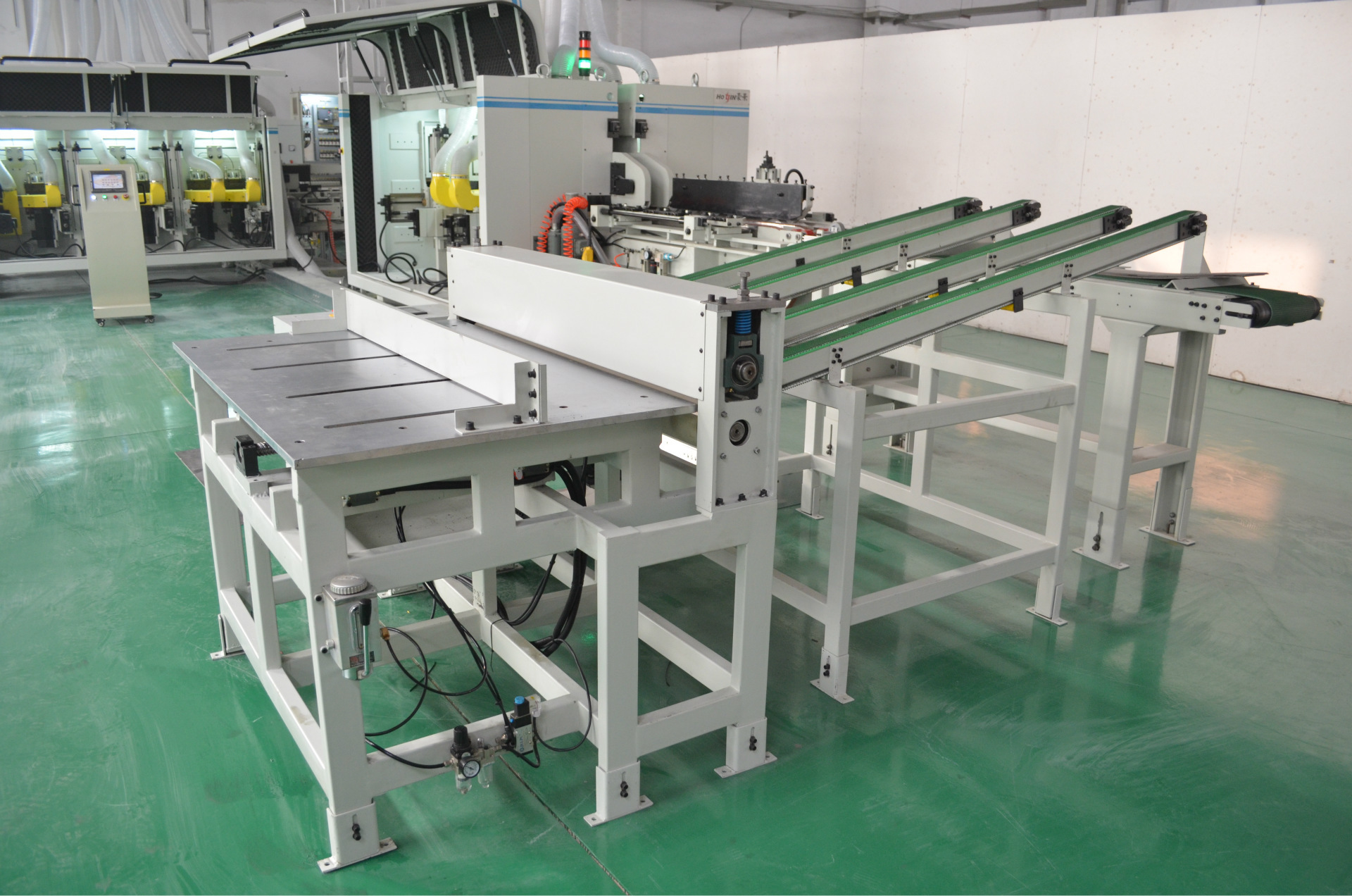 塑料地板开槽生产线