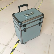 铝箱厂特价两层K型材铝合金拉杆箱、专业纹身师、绣纹工具箱
