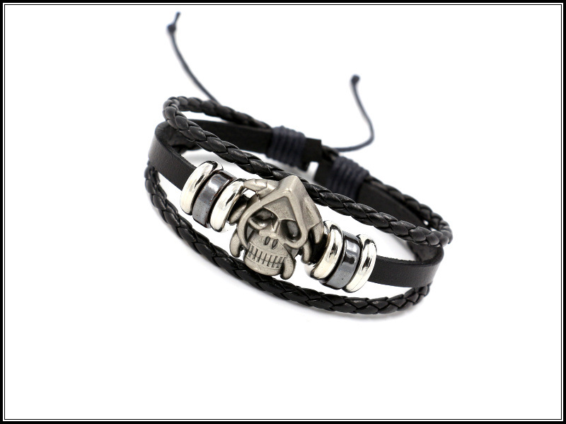 En Gros Européenne Et Américaine De La Mode Crâne Multi-couche Bracelet En Cuir À La Main Personnalisé Perlé Bracelet Hommes Punk Hip Hop Bracelet display picture 1