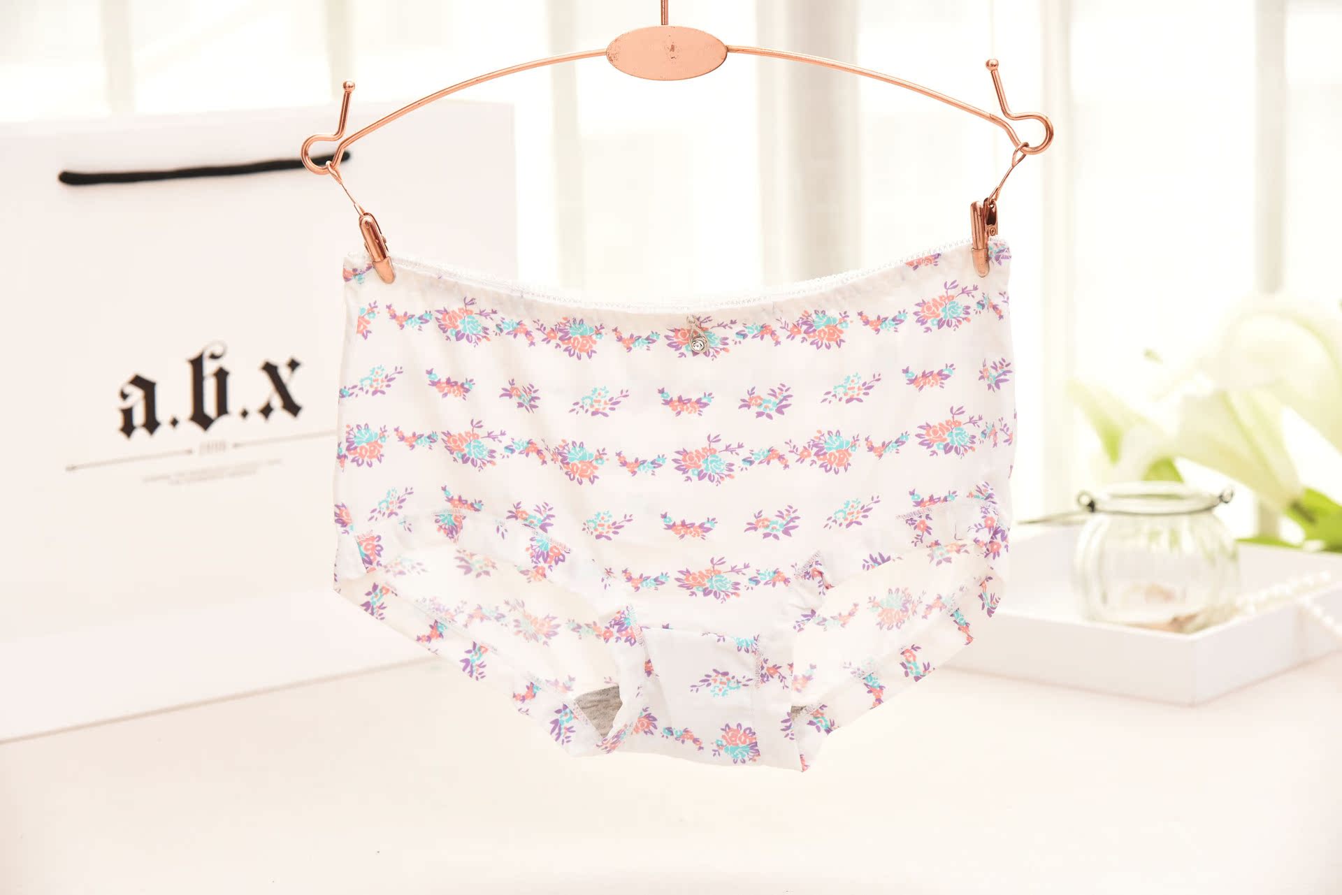 Slip jeunesse en soie Ice - Ref 654921 Image 31