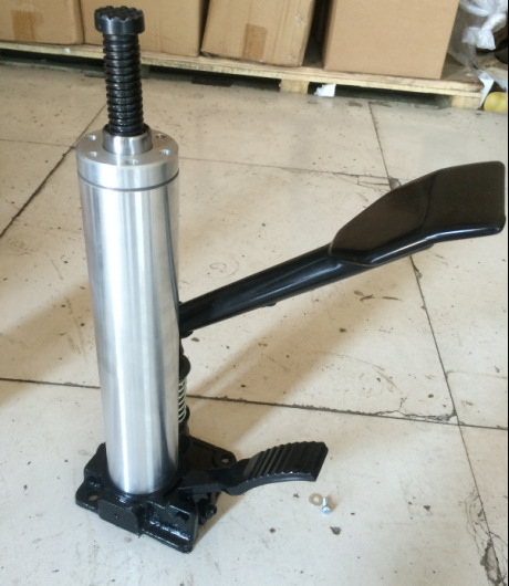 供应3T铝壳脚踏板千斤顶