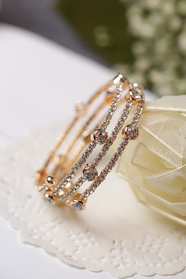 Rhinestone Three-layer Bracelet Multi-layer Elastic Bracelet Women's Bracelet Decoration display picture 7