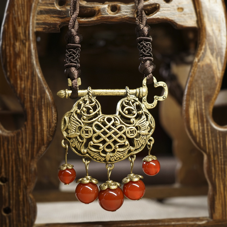棉麻毛衣链批发民族风饰品长款项链藏银古铜长命锁项坠NO.3186