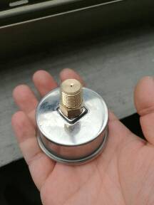 厂家低价出售库存充油表 油表 耐震压力表