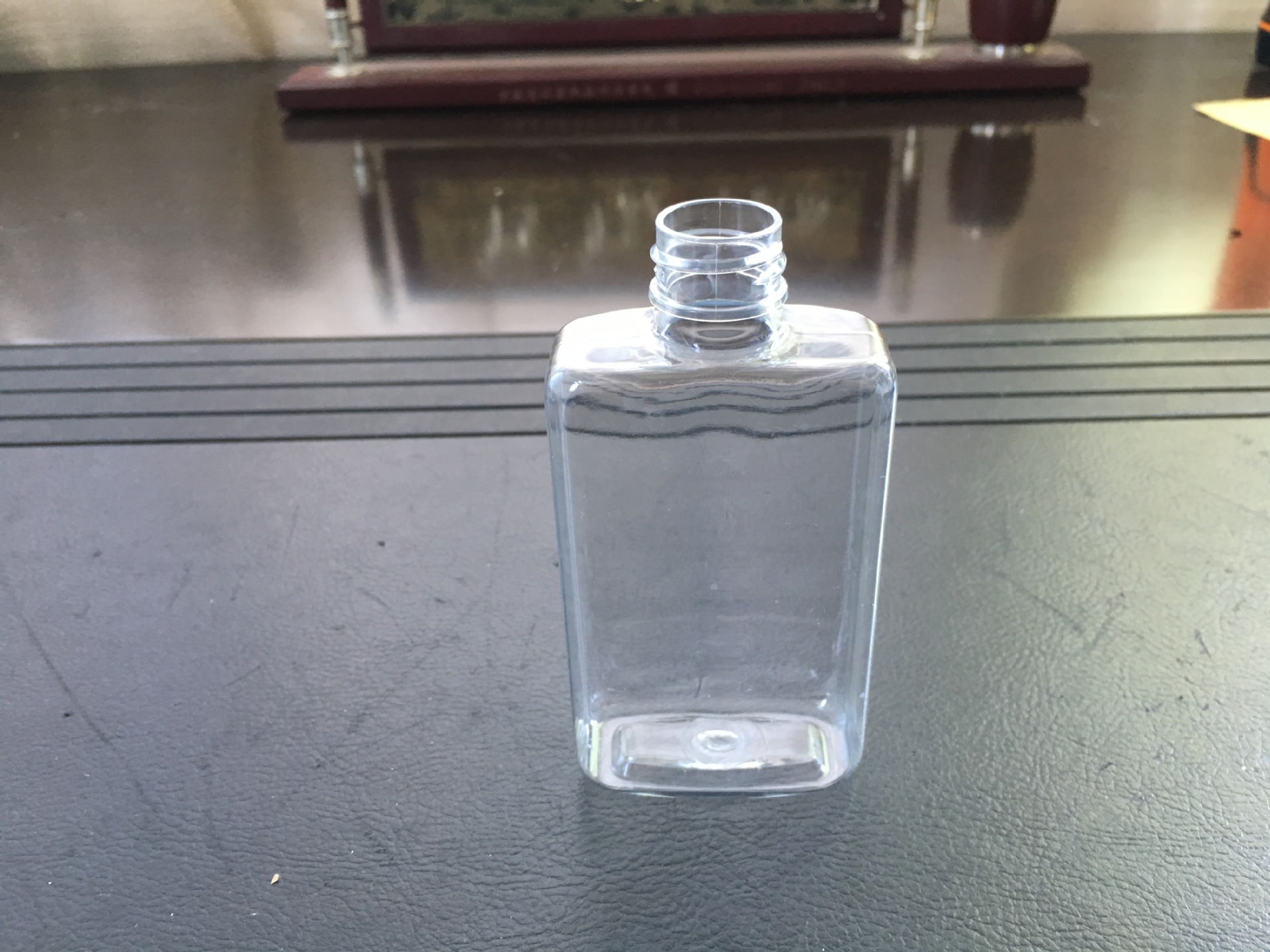 100ml 扁方瓶 PET塑料瓶