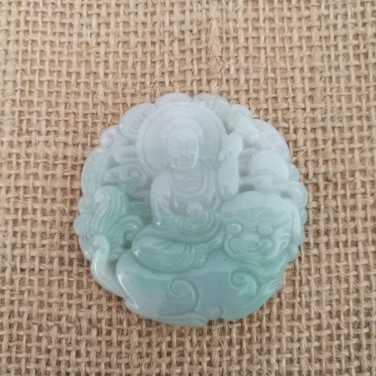 Emerald replica, Tieguanyin tea, pendant