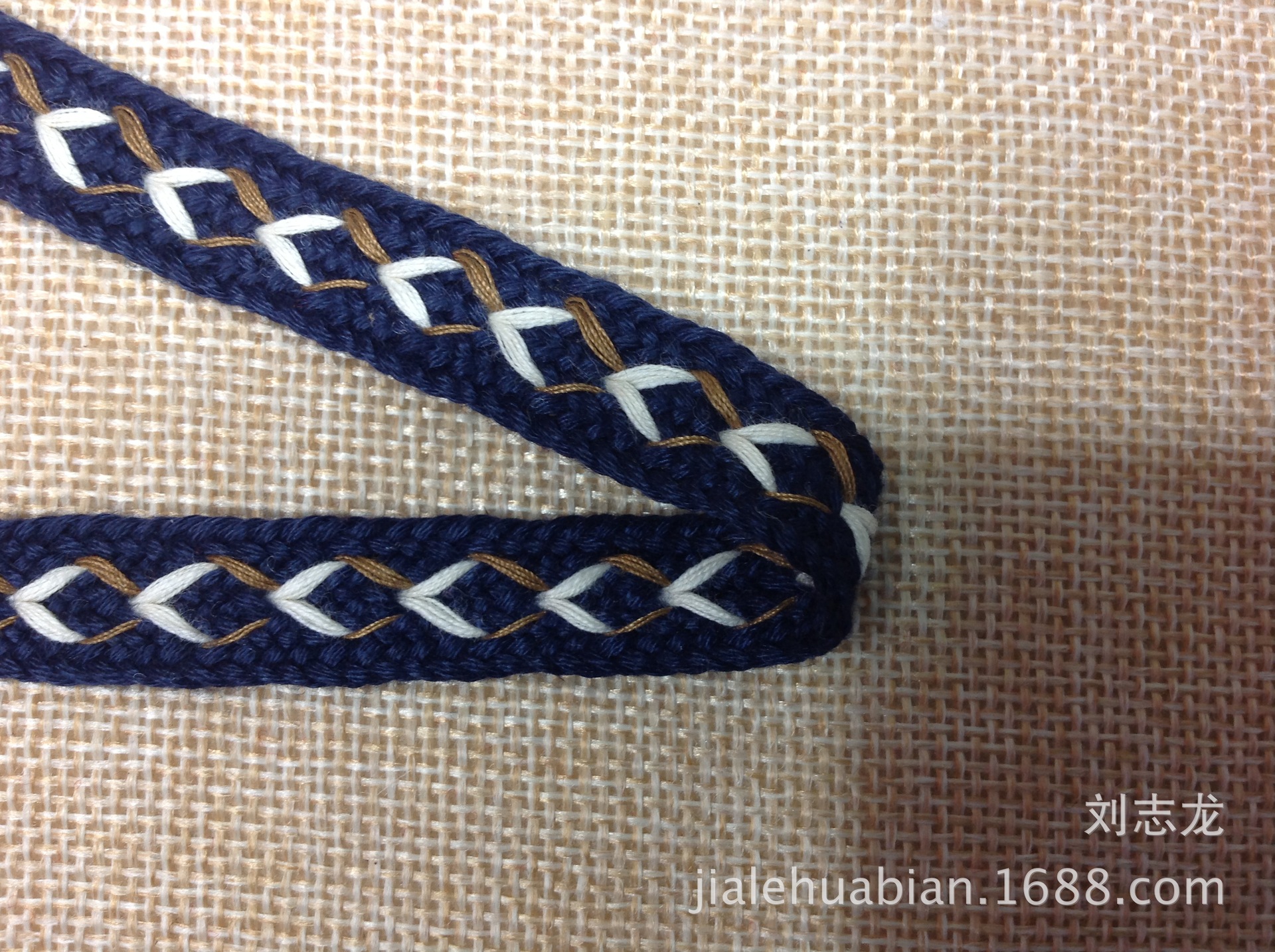 现货供应  蓝底咖啡几何图形织带 1.2CM 高档服饰辅料 DIY手工