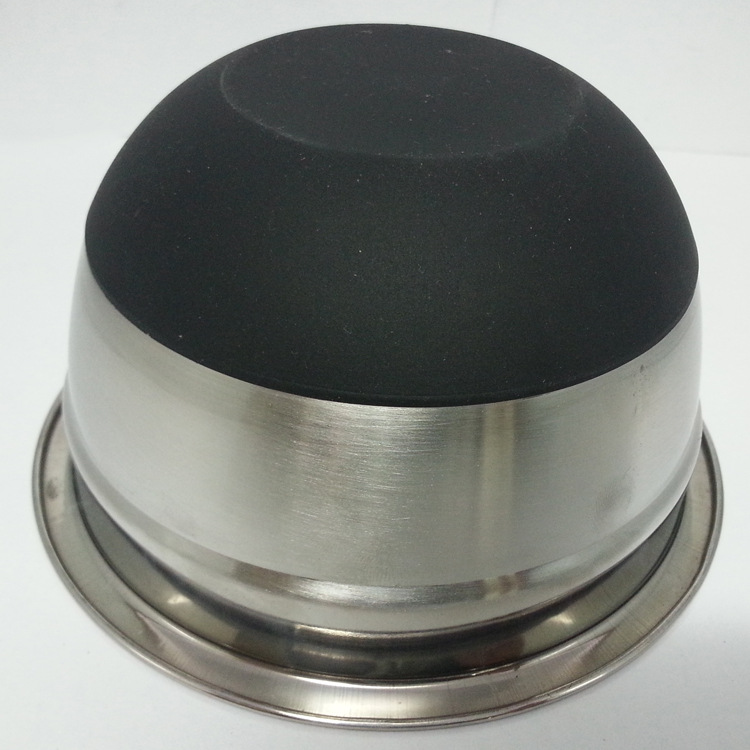 Factory direct sales: Stainless steel salad basin, anti-slip silicone bottom, egg-beating basin with cover, colorful kneading basin, thickened and deepened basin detail image 7