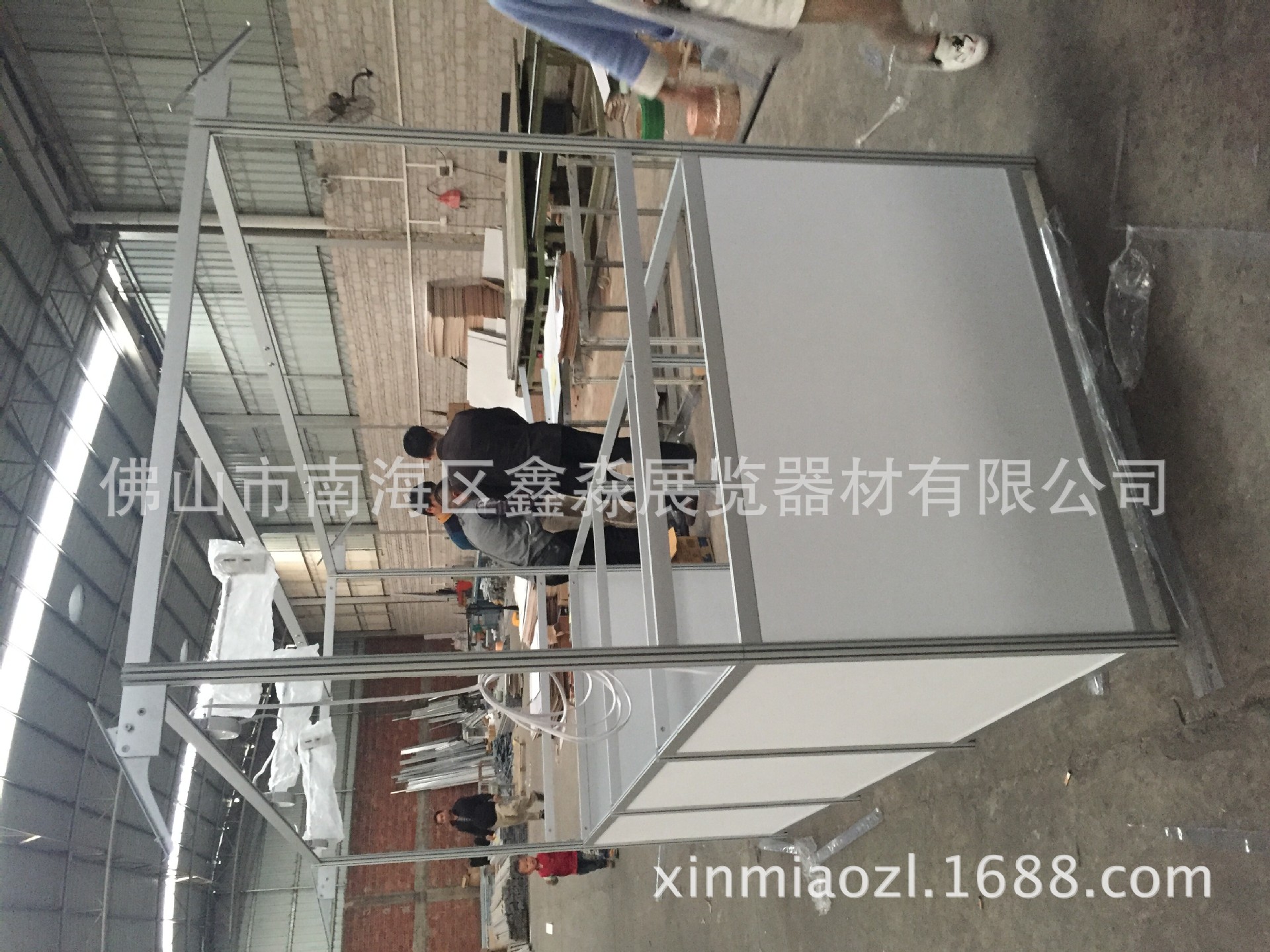 ����С�Ե�����Ʒ�ƻ���ҹ��ר�õ�̯�����������Ҷ��Ƽӹ�����