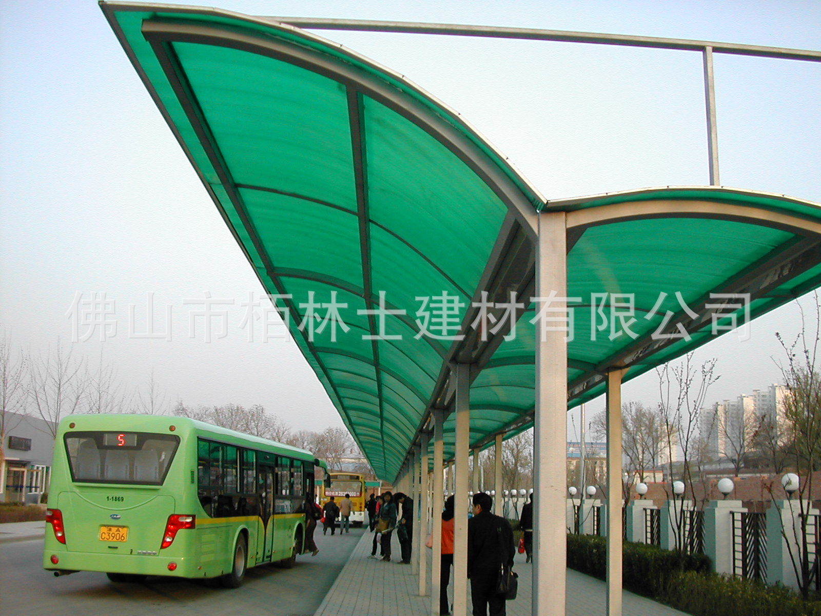 耐力板批发，佛山PC耐力板厂家供应聚碳酸酯板，PC透明板，雨棚板