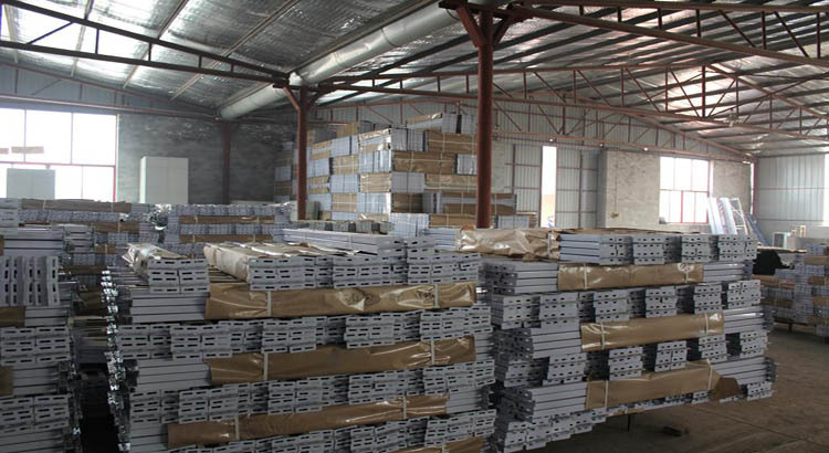 四方仓库货架供应商