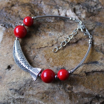 new pattern Stall Best Sellers Source of goods Manufactor wholesale Tibetan silver Goldfish Hand string Retro Color stone manual Bracelet QSL160