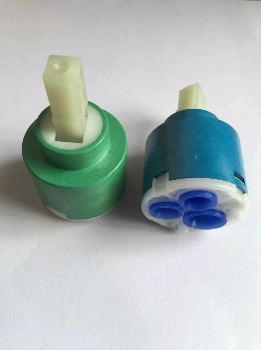 Смесительный клапан: сердцевина для солнечных систем, аксессуары для смесителей, керамический дисковый клапан, медный клапан, водосберегающий тип