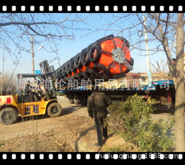 颜色多样，尺寸自选供应船用聚氨酯护舷 充气式橡胶护舷防撞设施