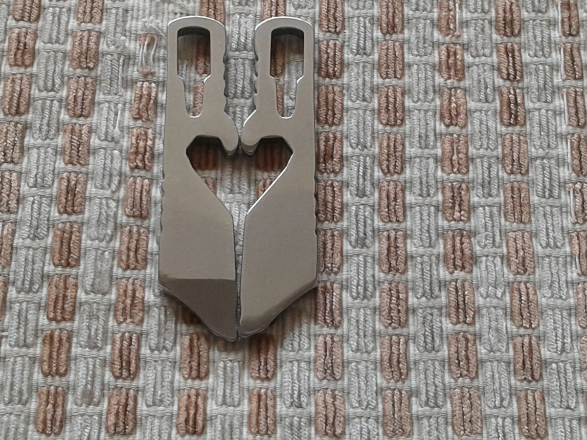 EDC口袋多用工具 开瓶器 刮箱 起子撬棍 多功能小工具 情侣礼物