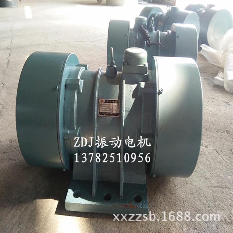 供应JZO-8-4(0.4KW)振动电机，新乡振动电机厂家