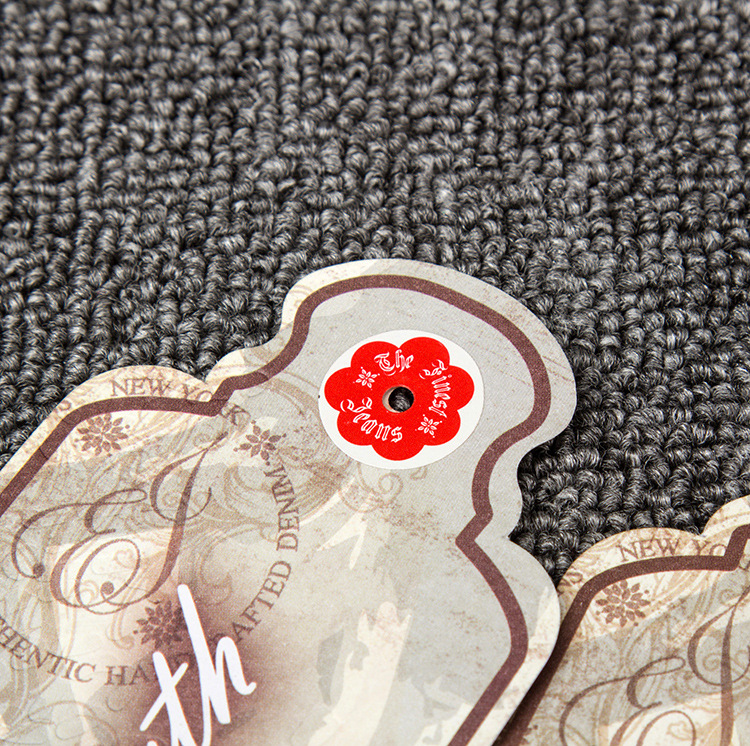 服装吊卡 厂家供应长方型纸类定制吊牌 专业设计批发印刷品牌吊牌