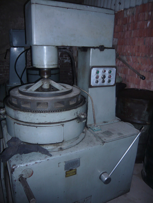 优价出售QC008叶片研磨机及叶片泵成套设备！