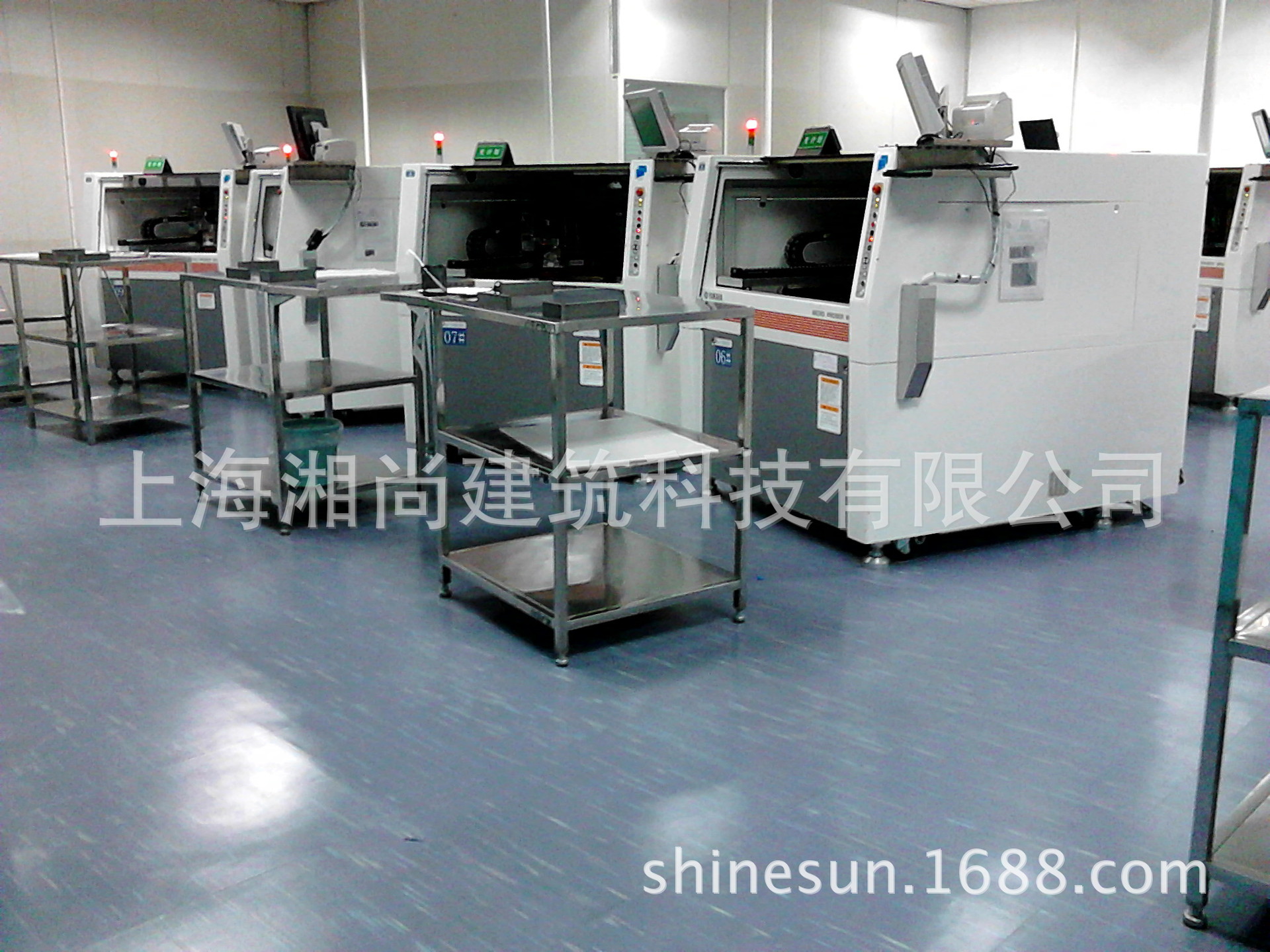 21。600工业PVC地板施工完毕后效果(苏州某**500强
