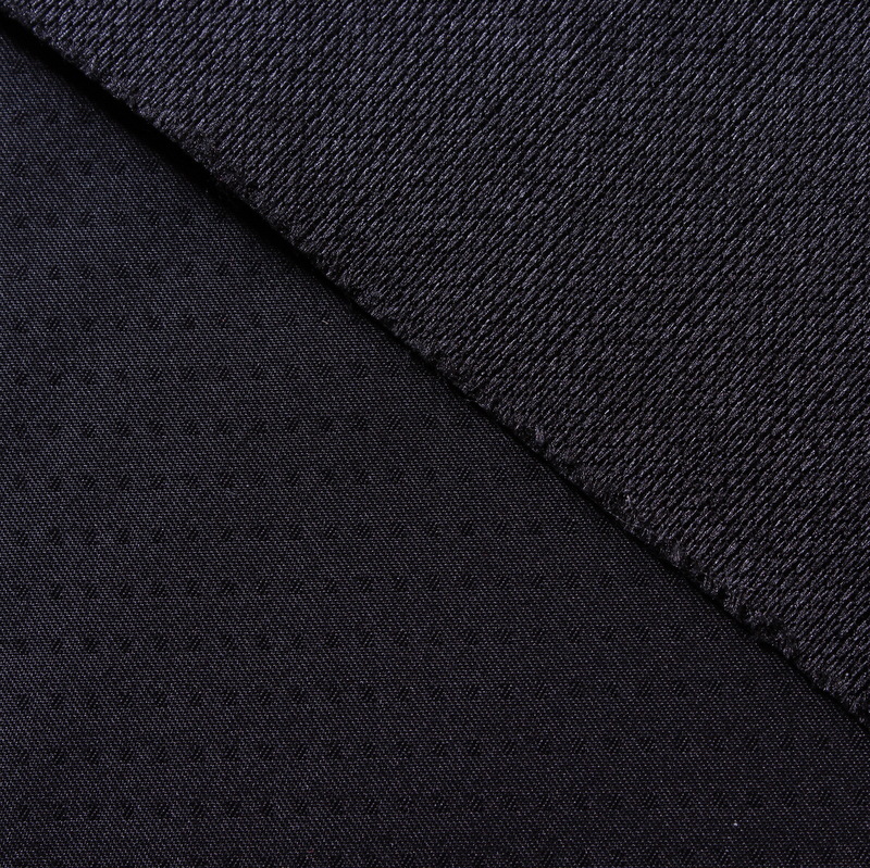 吴江盛泽供应300T消光方点格春亚纺复合75D针织布黑色冲锋衣面料