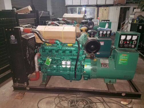 云南昆明玉柴120KW无刷电调柴油发电机组/发电机/现货批发