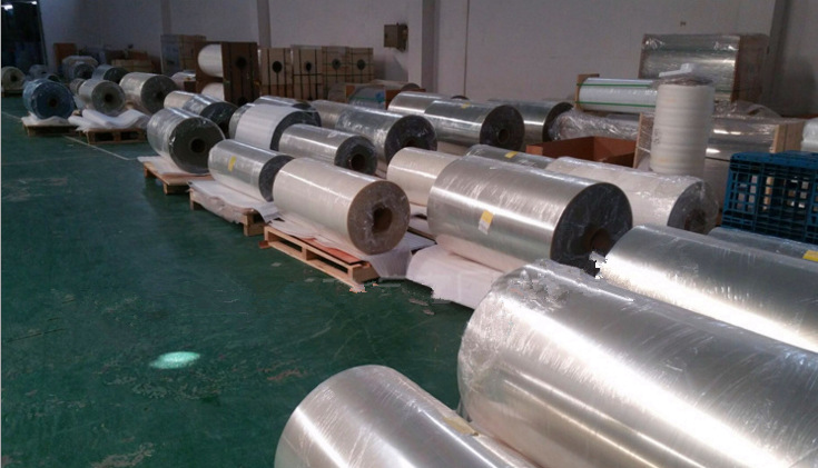 直销三层0.25高清防刮pet保护膜原材料高清透明自动吸附防刮6H