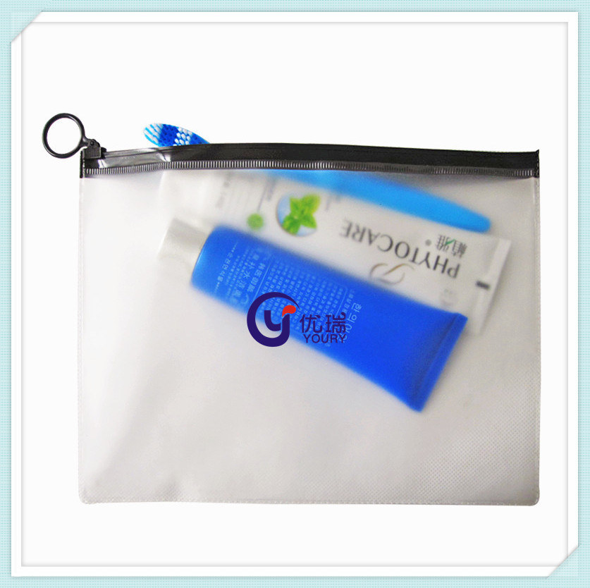 专业生产pvc软包装袋 磨砂pvc拉链袋 pvc酒店牙膏牙刷