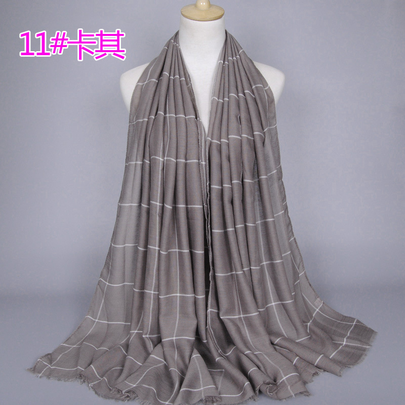 #11卡其 (1) - 几何绣花围巾巴厘纱