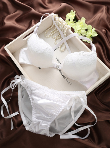 902のSecret Japanese Sexy Lace Beautiful Back Diamond Front Button Underwear Ladies Bra Set Manufacturer Wholesale