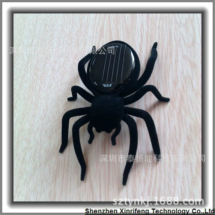 Realistic toy solar-powered, spider, halloween