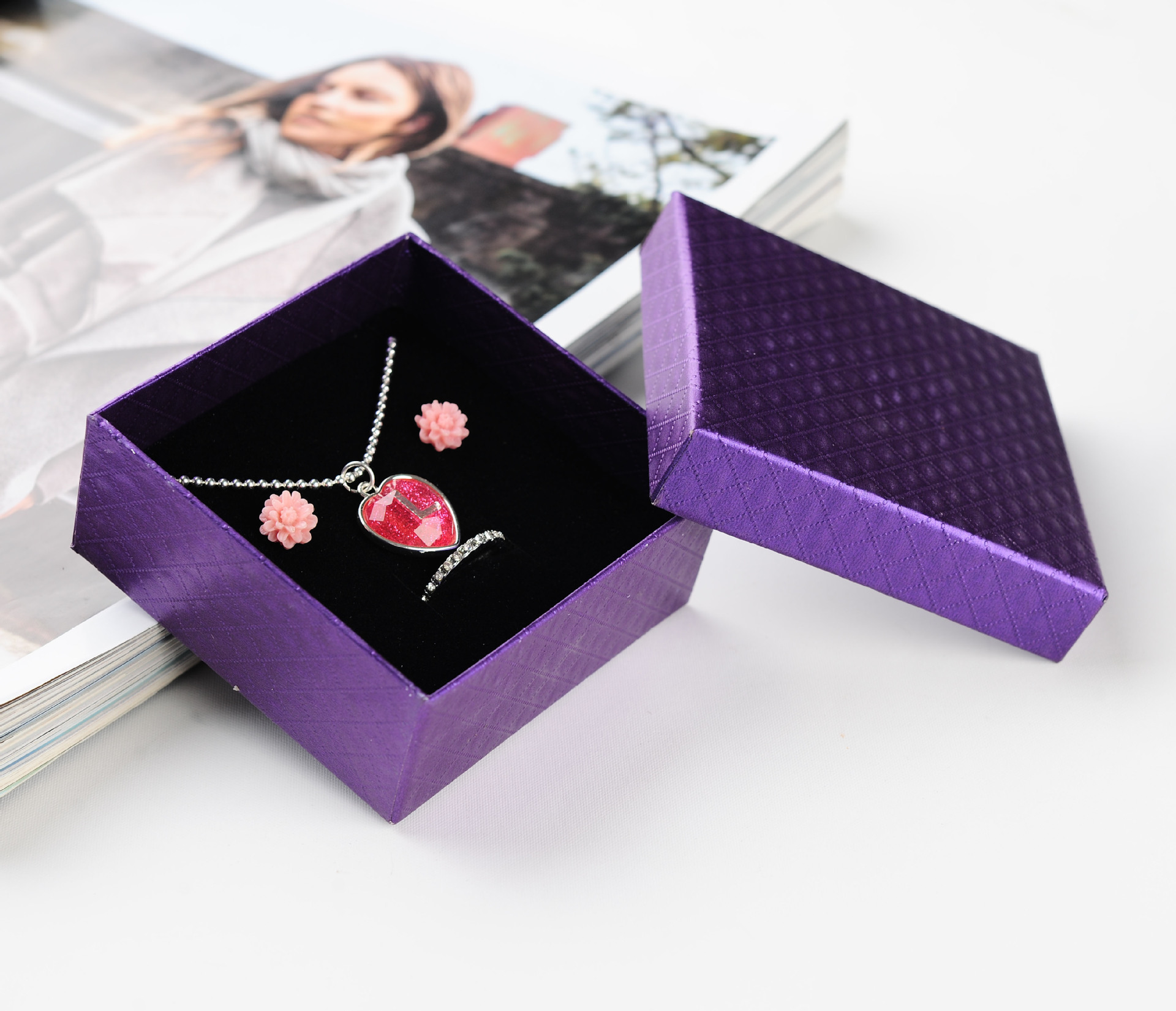 首饰纸盒批发现货钻石纹手镯盒吊坠戒指耳钉项链盒饰品包装盒定做