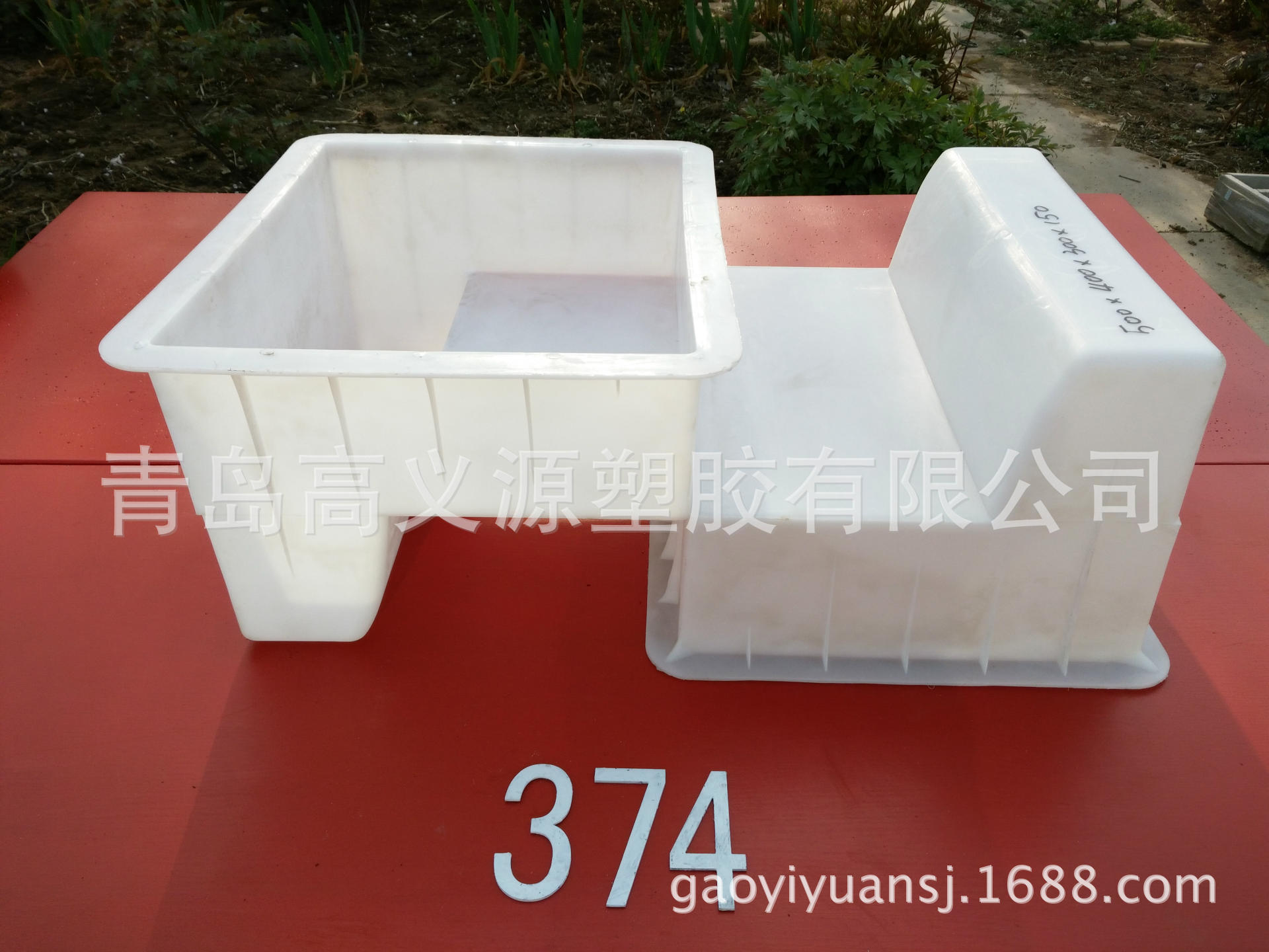 厂家供应各种新型异型及弯道路缘石塑料模具