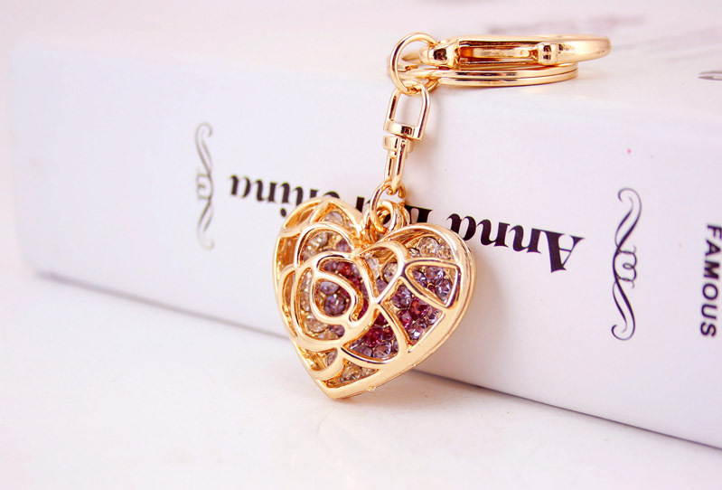 35g Weight Alloy, Metal Material Heart Pattern Unisex Gender Pink, Purple, Red, Blue, Peach Color Creative Cute Diamond Hollow Peach Heart Car Keychain Couple Key Chain Love Metal Pendant 5