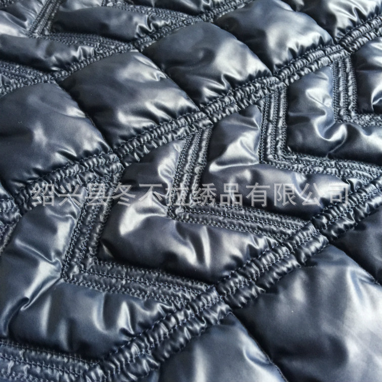 绍兴工厂 绗绣定制加工绗缝 电脑多头绣花绗棉 服装家纺裥棉面料