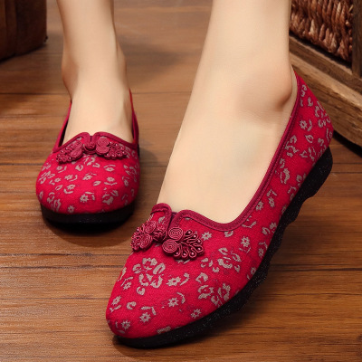 Comfortable elderly shoes