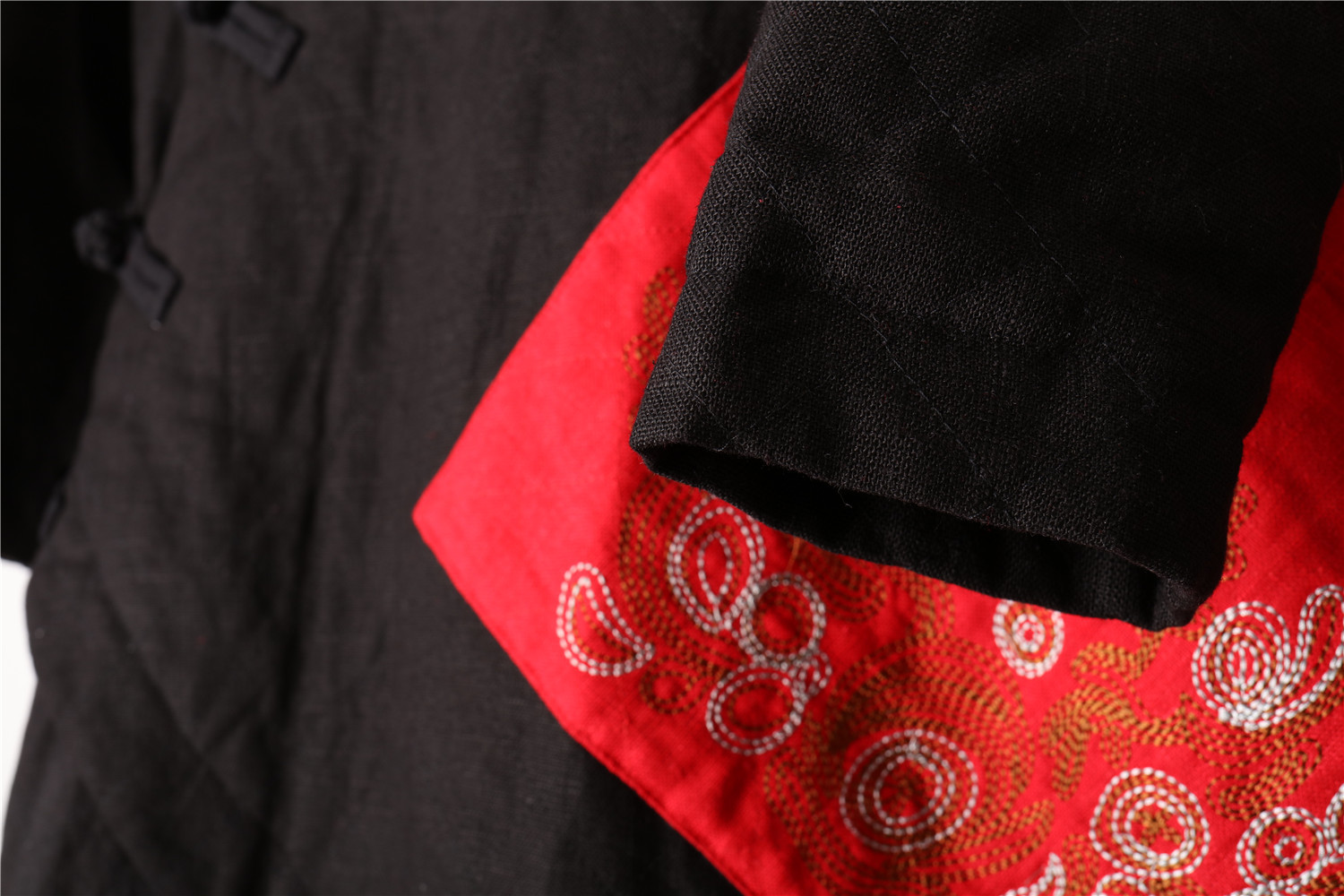 3692865970_782433305