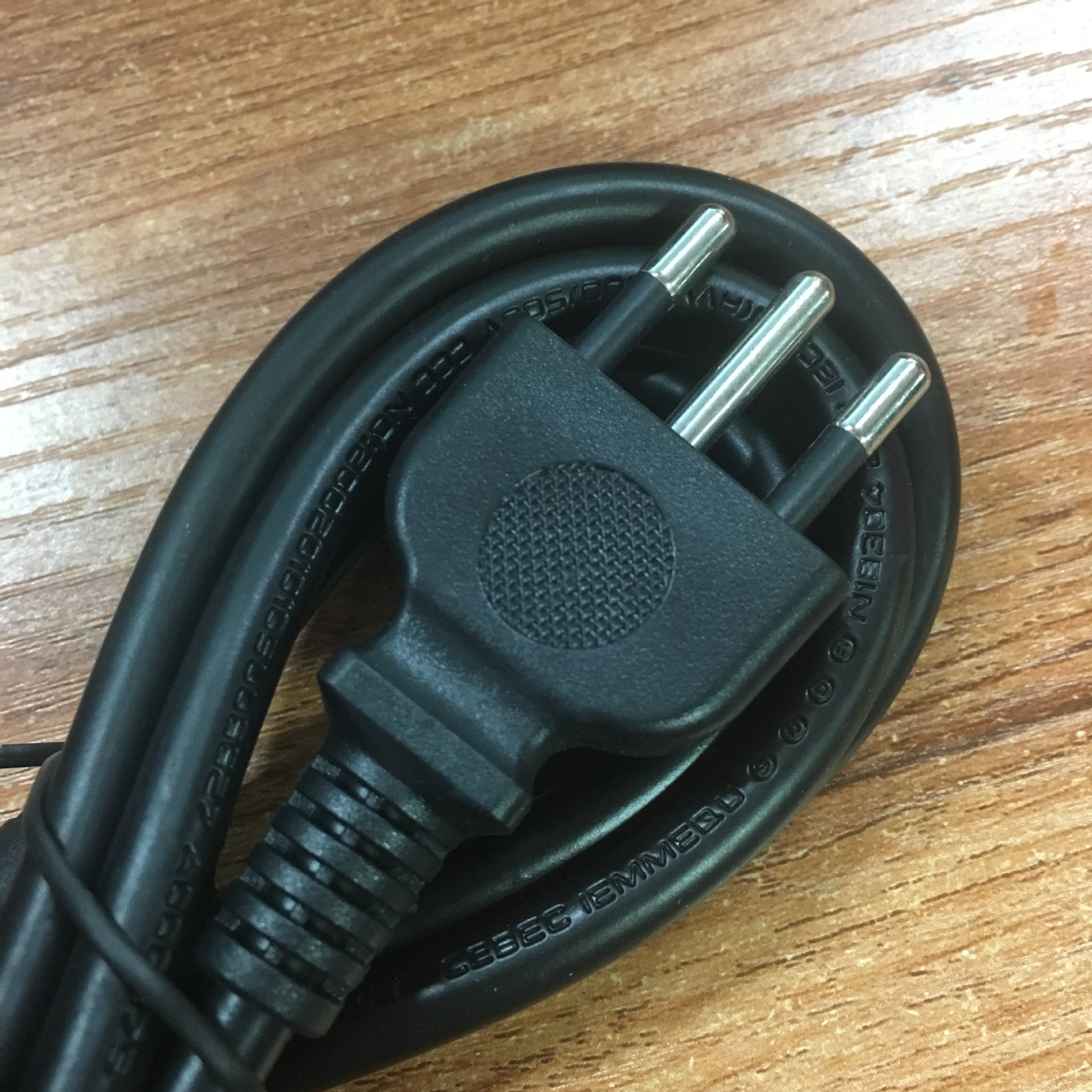 厂家供应1.5米意大利电源线插头线 意大利品字尾电源线 三插AC线