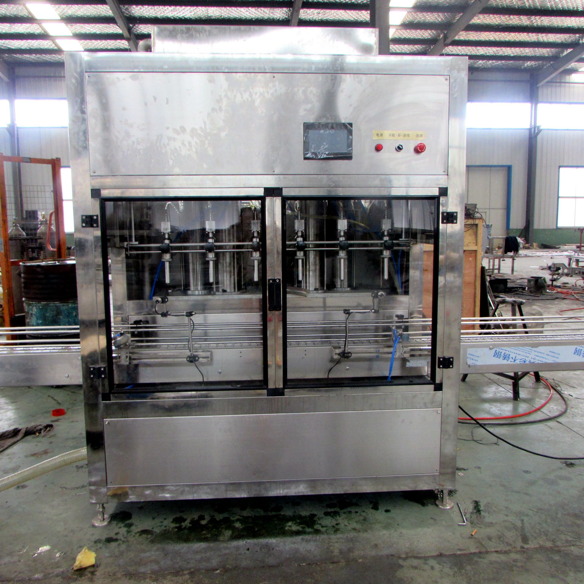 供应 辣椒酱灌装设备 果酱 花生酱自动灌装机 食品用灌装机械价格