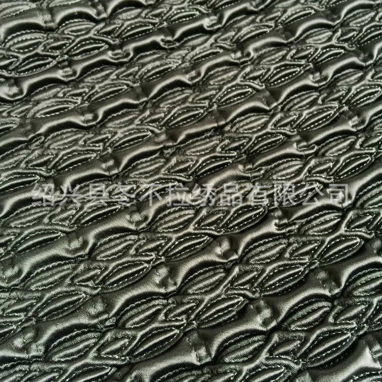 绗绣工厂 专业弹力布起皱 电脑多针夹绵绣花加工 多年绗缝经验