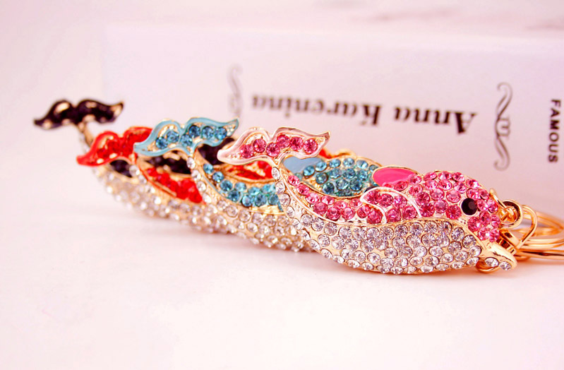 34g Weight Alloy, Metal Material Animal Pattern Unisex Gender Pink, Red, Blue, Black Color  Creative Cute Rhinestone Dolphin Keychain 2
