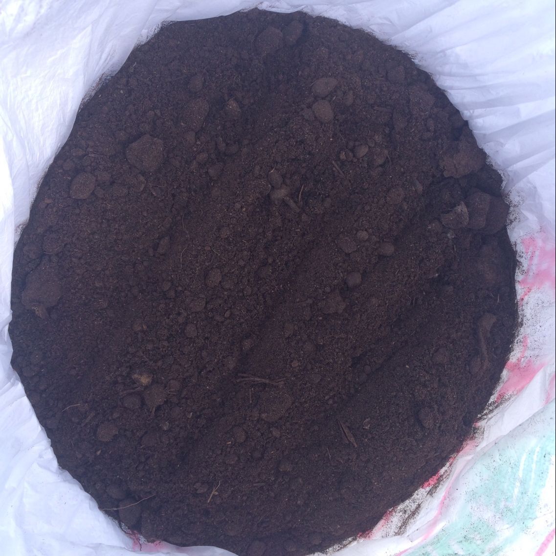 厂家直销内蒙古纯羊粪发酵粉碎白色包装批发