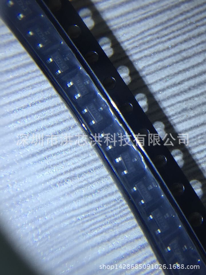 AP7313-33SAG-7封装SOT23线性稳压器(LDO)  可当天发货