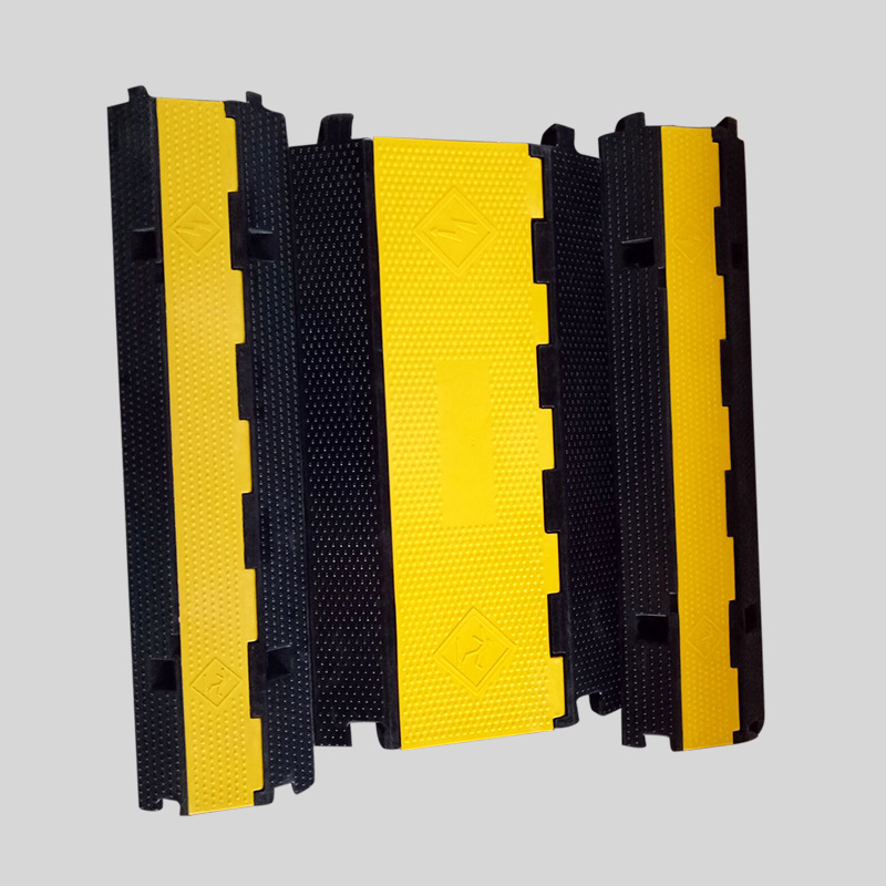 过线板 厂家批发橡胶线槽减速带坡道穿线舞台铺线板道路减速设备