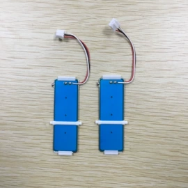 压电晶体材料;驱动模块