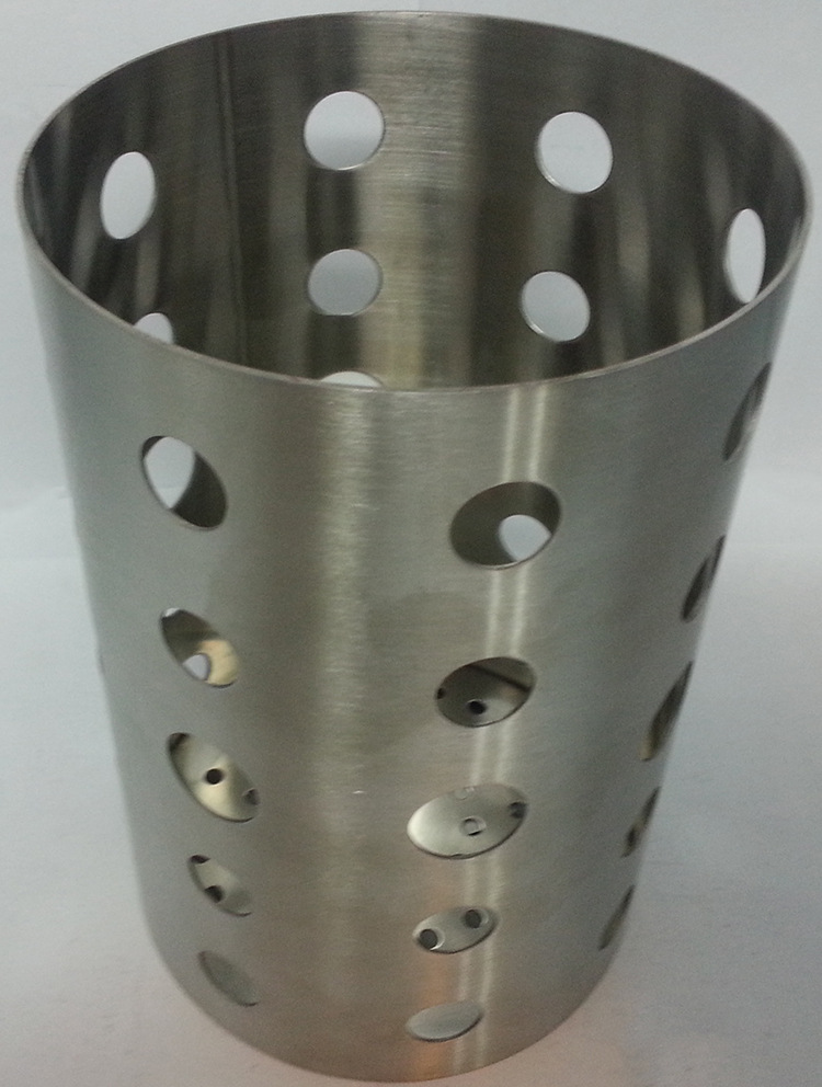 Factory direct sales of stainless steel surface brushed chopstick buckets, fast food restaurant chopstick cages, household round perforated chopstick buckets detail image 2