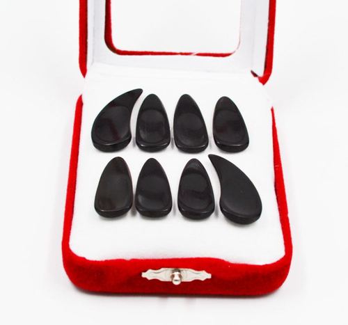 Thickened grooved horn guzheng nails, children and adults guzheng nails wholesale, eight pieces in box