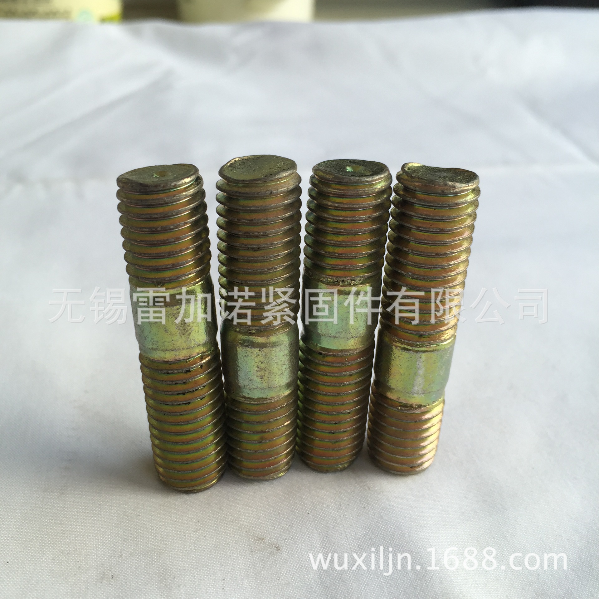 不等边双头螺栓